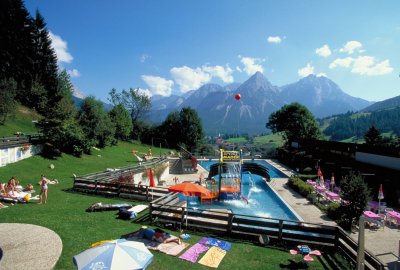 tiroler-zugspitz-arena-freibad-lermoos-74.jpg